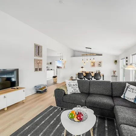 Damaskin - 300m From The Sea By Interhome Harboør